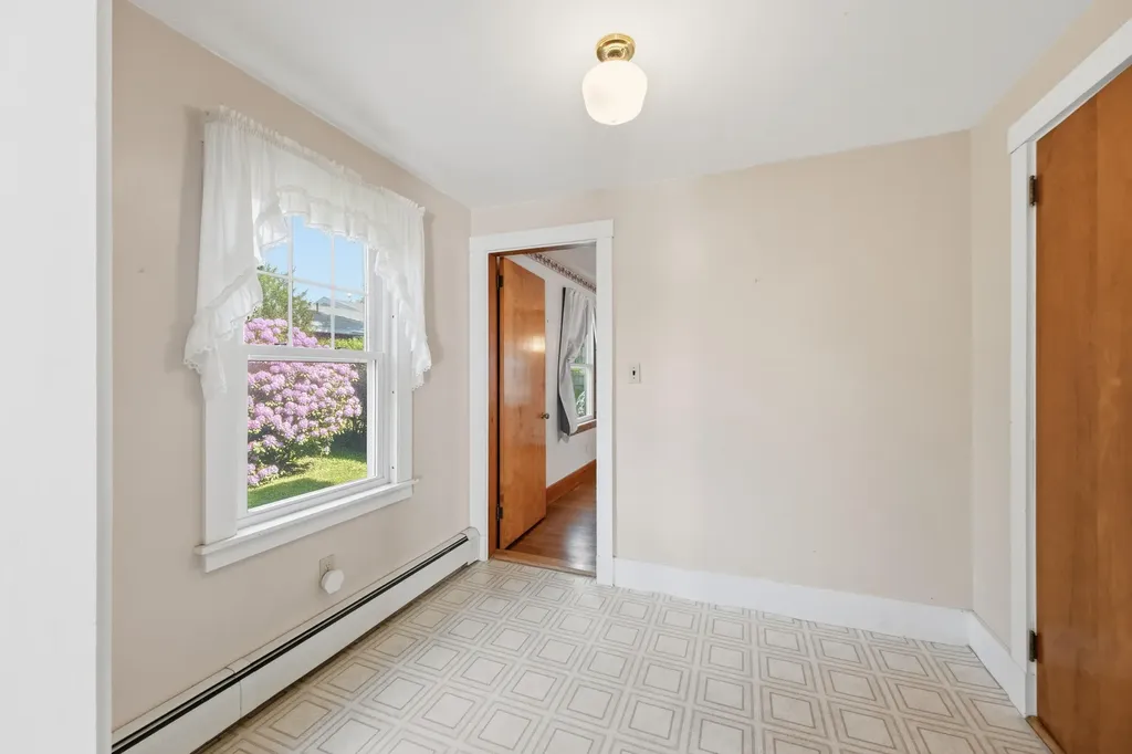 8 Court Street Rockland ME 04841