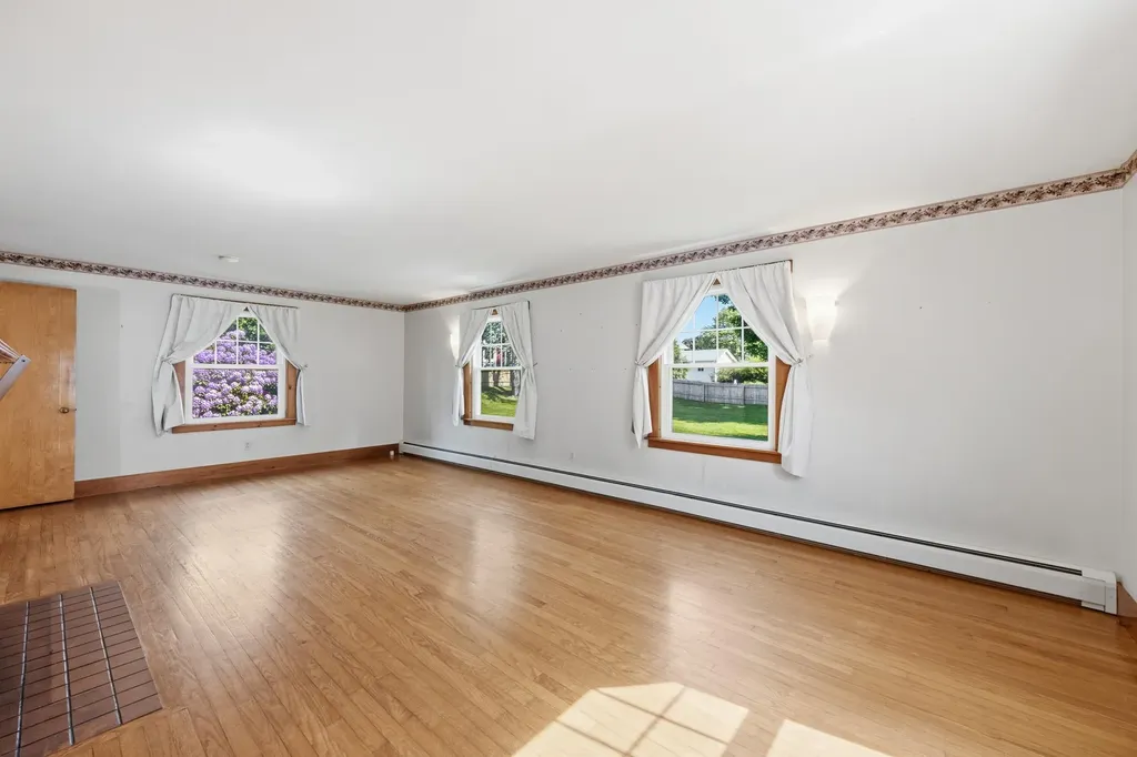 8 Court Street Rockland ME 04841