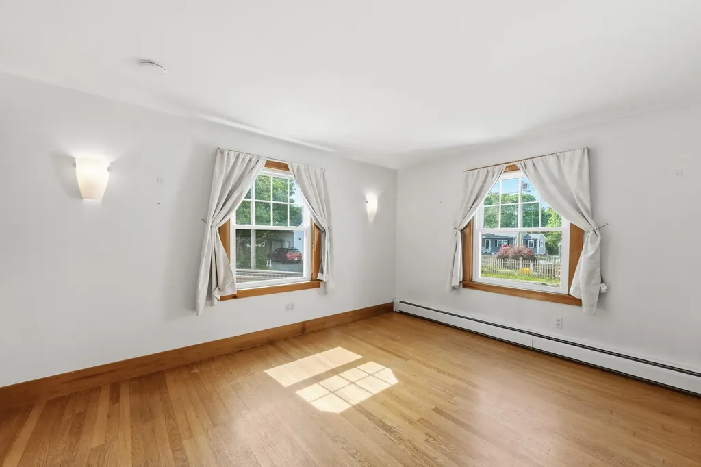 8 Court Street Rockland ME 04841