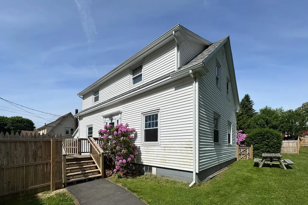 8 Court Street Rockland ME 04841