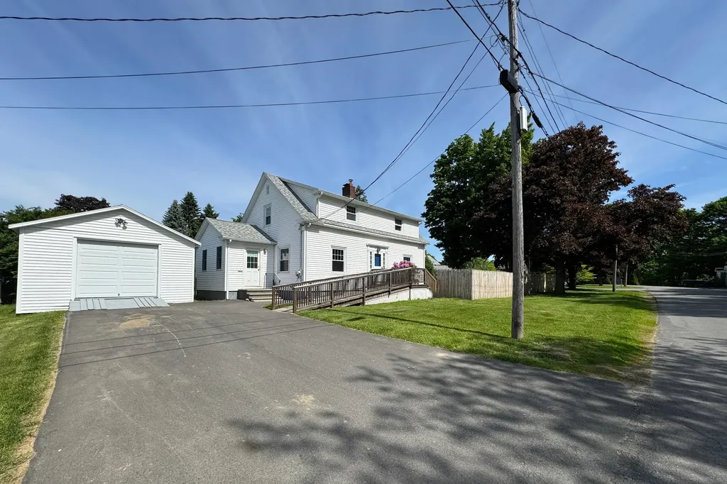 8 Court Street Rockland ME 04841
