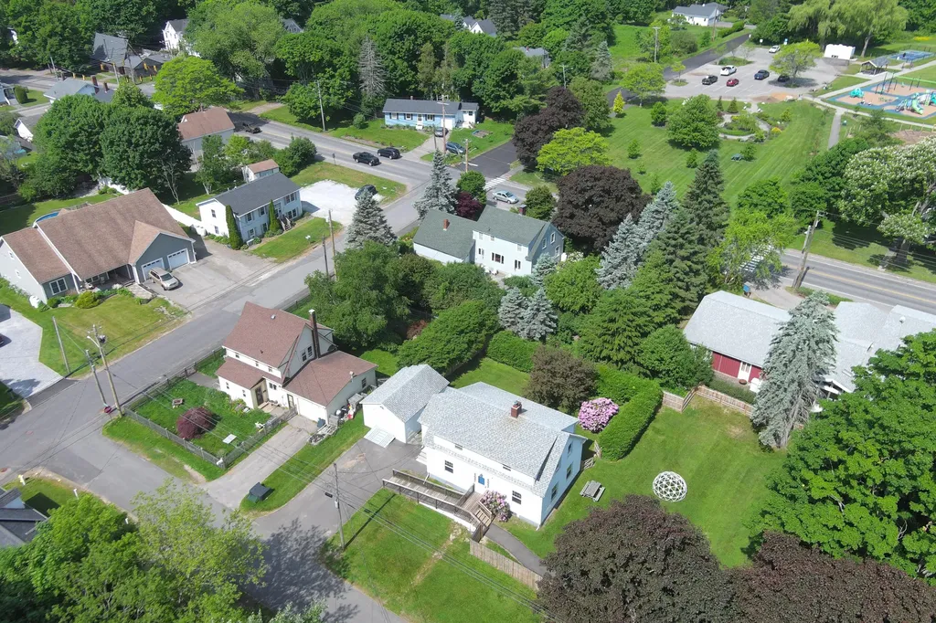 8 Court Street Rockland ME 04841