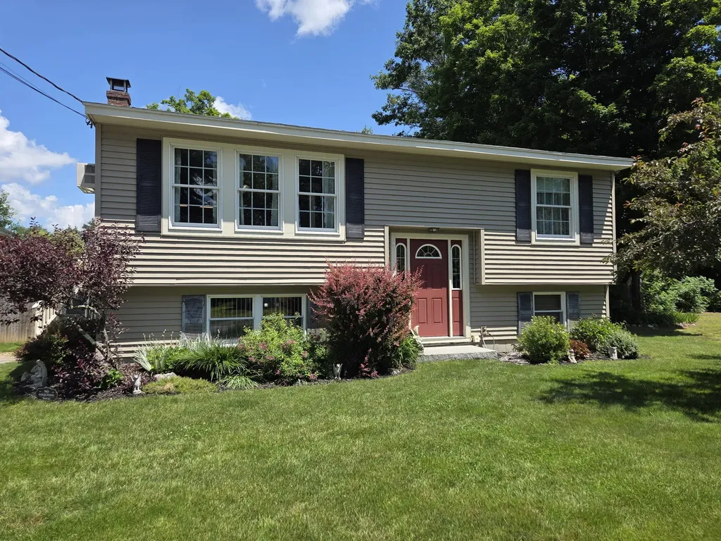 3 Spiro Avenue Gray ME 04039