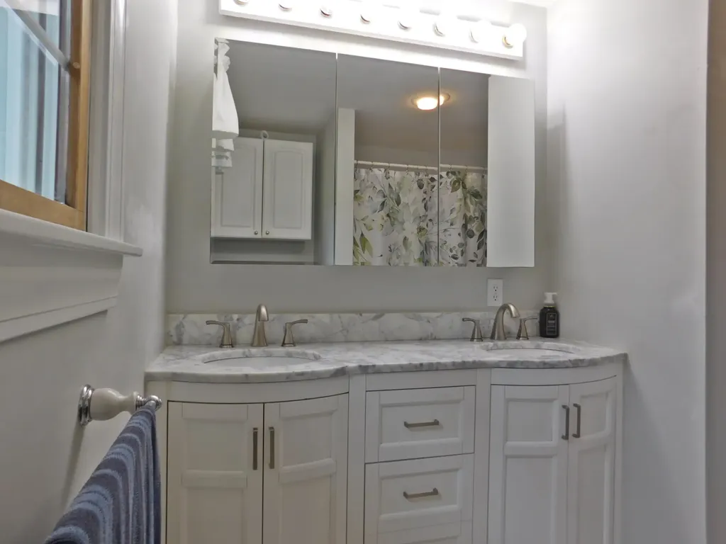 3 Spiro Avenue Gray ME 04039
