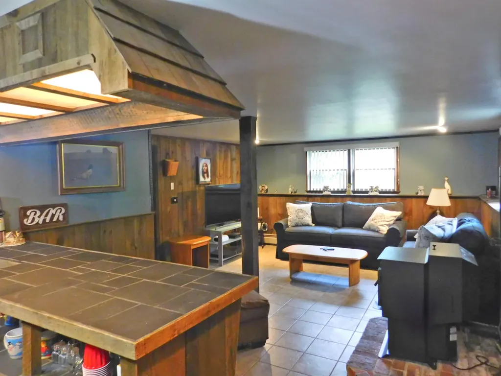 3 Spiro Avenue Gray ME 04039