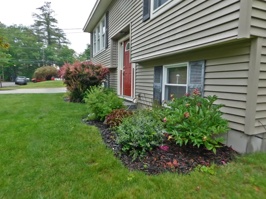 3 Spiro Avenue Gray ME 04039