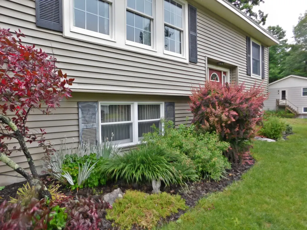 3 Spiro Avenue Gray ME 04039