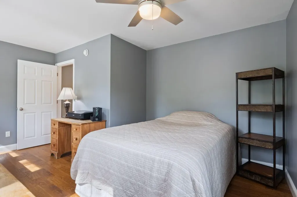21 River Point Road Wiscasset ME 04578