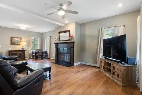 21 River Point Road Wiscasset ME 04578