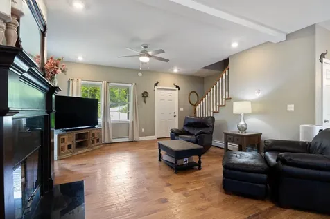 21 River Point Road Wiscasset ME 04578