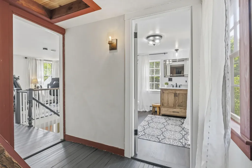 61 River Road Dresden ME 04342