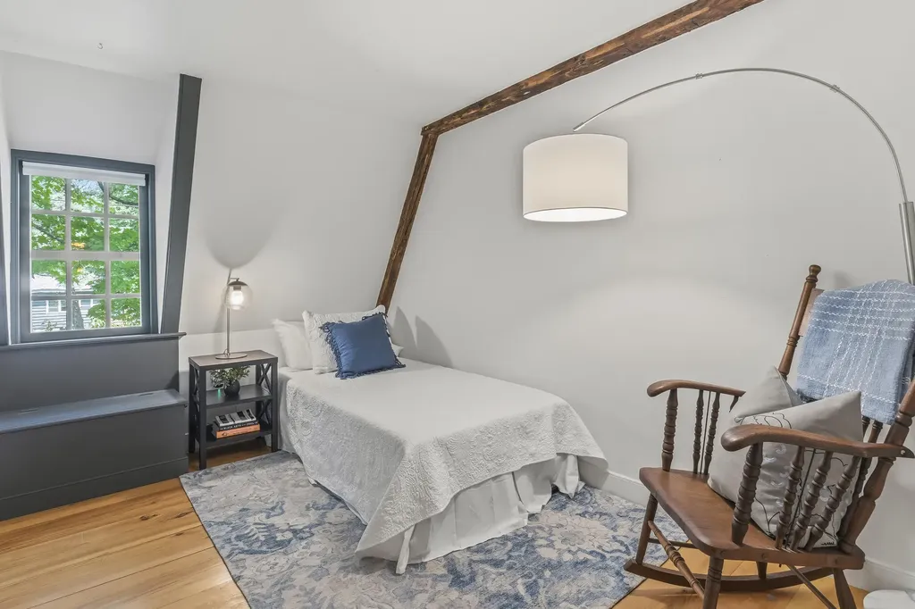 61 River Road Dresden ME 04342