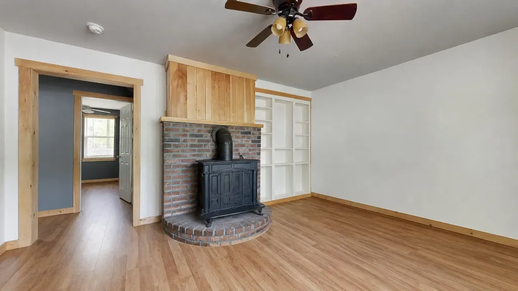 32 Ossipee Trail W Standish ME 04084