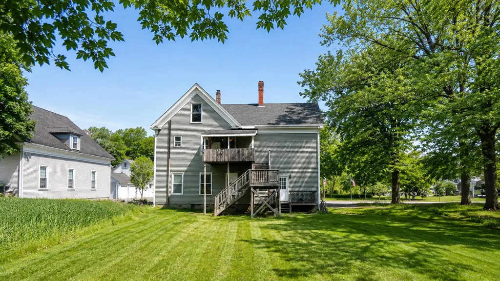 32 Ossipee Trail W Standish ME 04084
