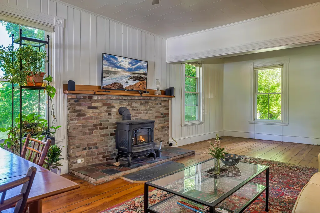 9 Naskeag Point Road Brooklin ME 04616