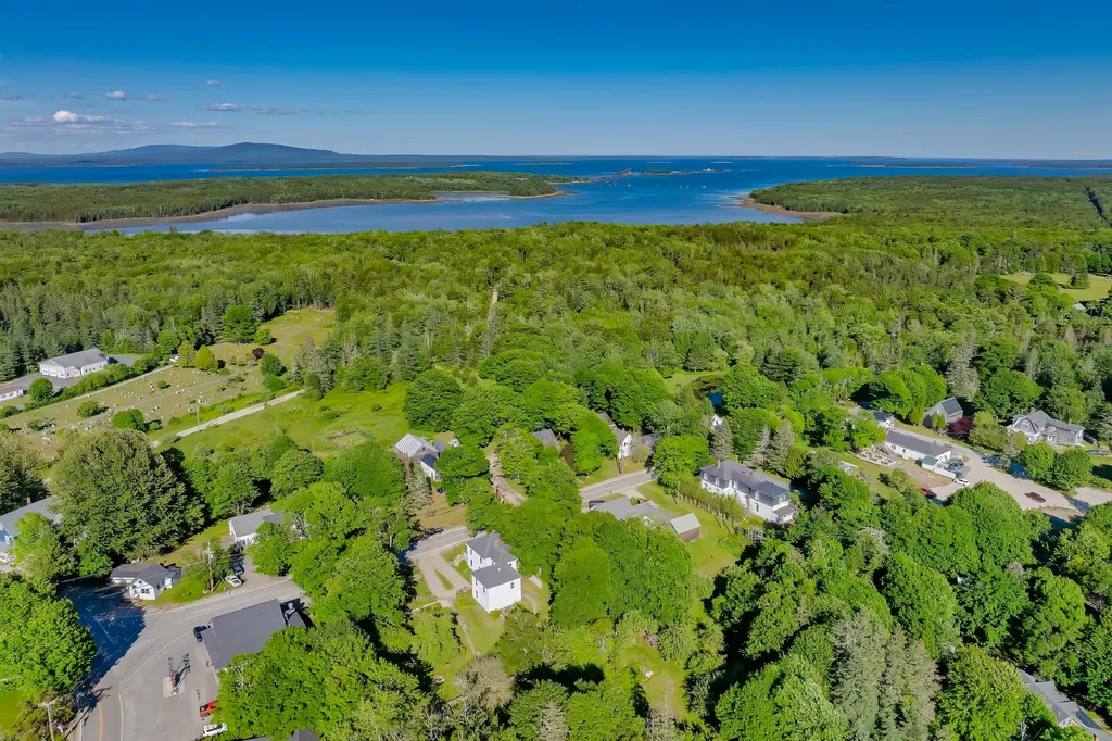 9 Naskeag Point Road Brooklin ME 04616