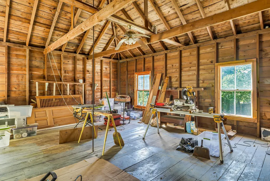 9 Naskeag Point Road Brooklin ME 04616