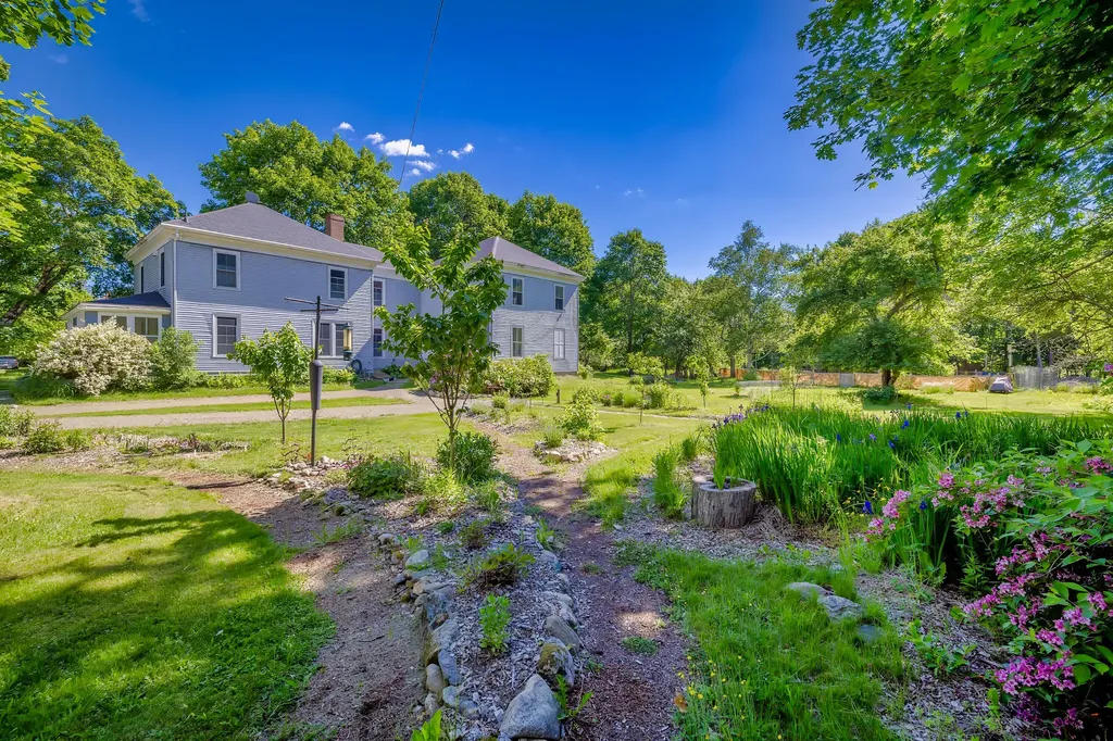 9 Naskeag Point Road Brooklin ME 04616