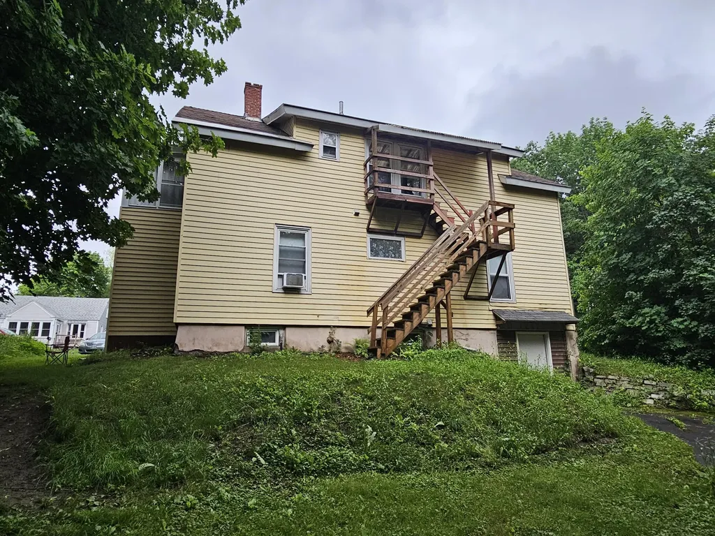 2 Central Avenue Waterville ME 04901