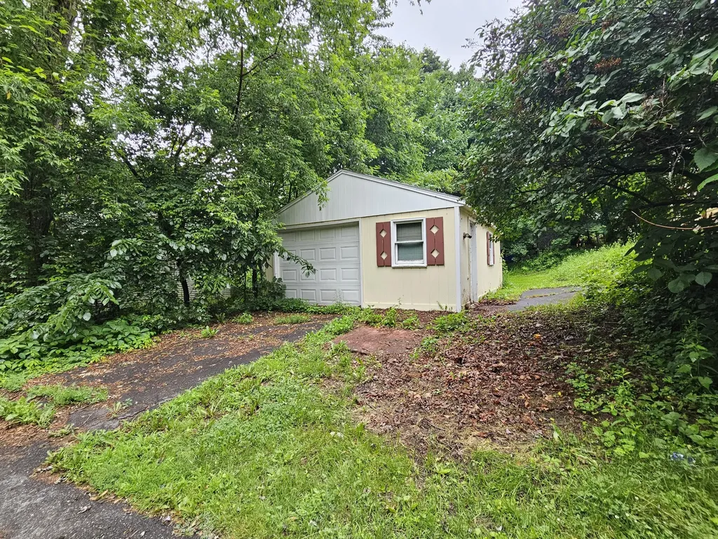 2 Central Avenue Waterville ME 04901