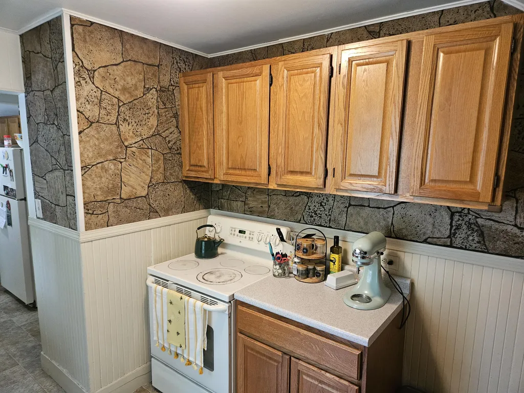 2 Central Avenue Waterville ME 04901