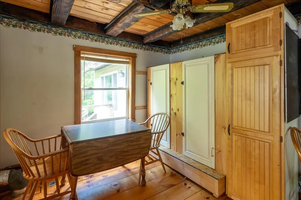 302 Mountain Road Washington ME 04574