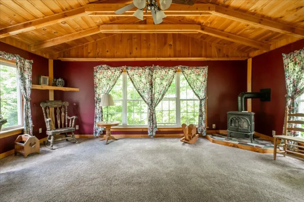 302 Mountain Road Washington ME 04574