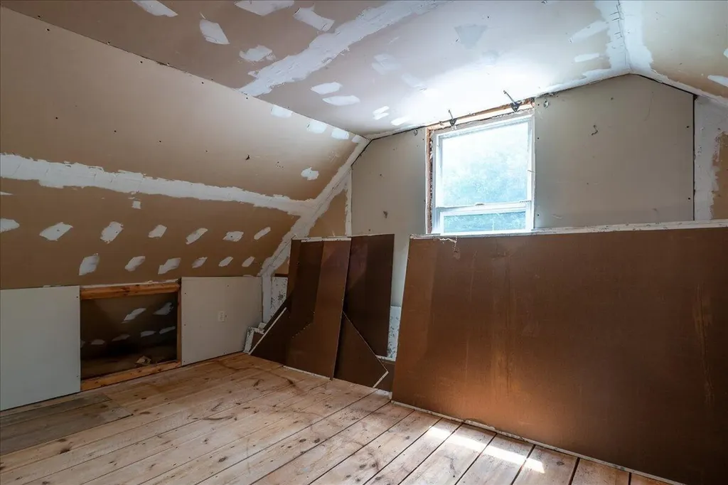 302 Mountain Road Washington ME 04574