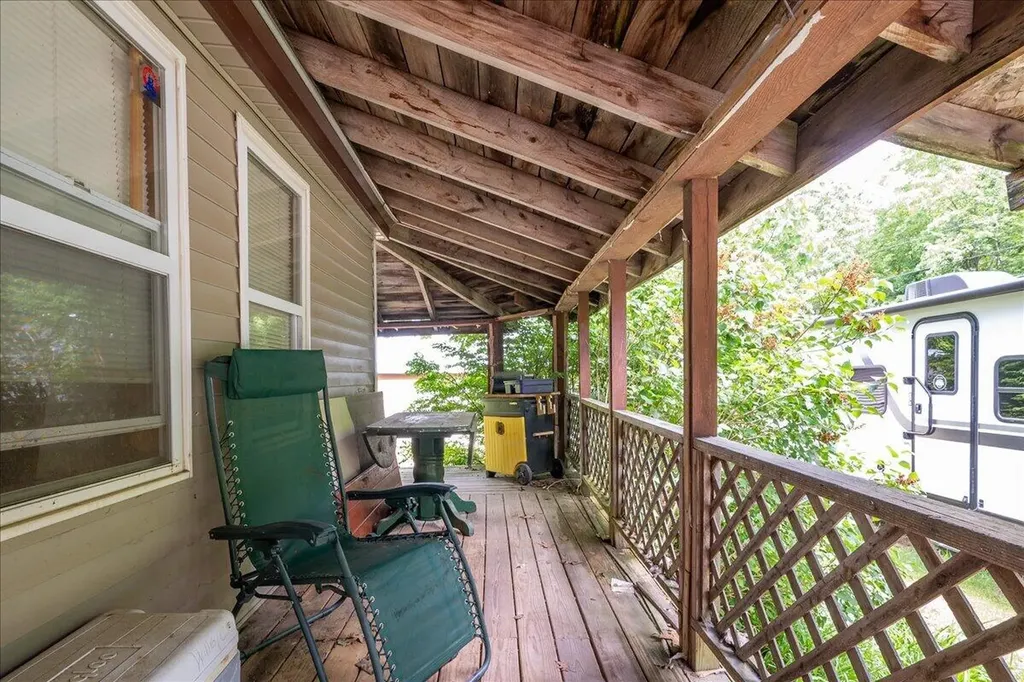 302 Mountain Road Washington ME 04574
