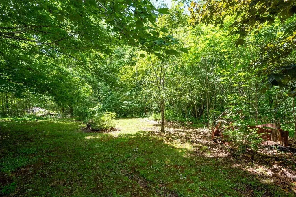 302 Mountain Road Washington ME 04574