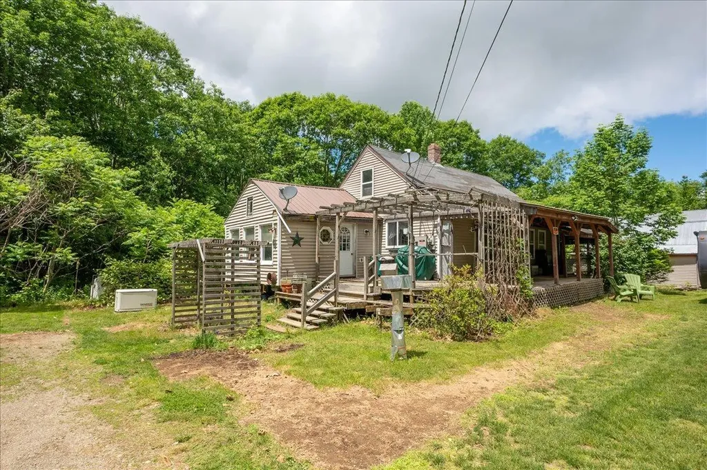 302 Mountain Road Washington ME 04574
