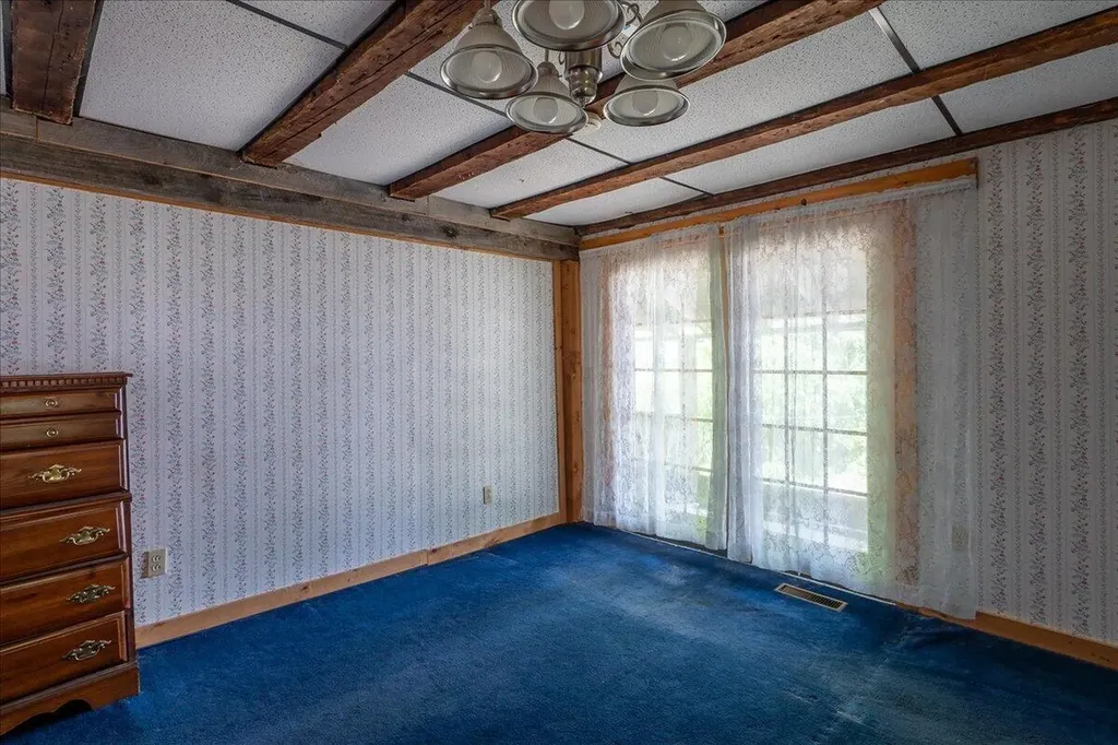 302 Mountain Road Washington ME 04574