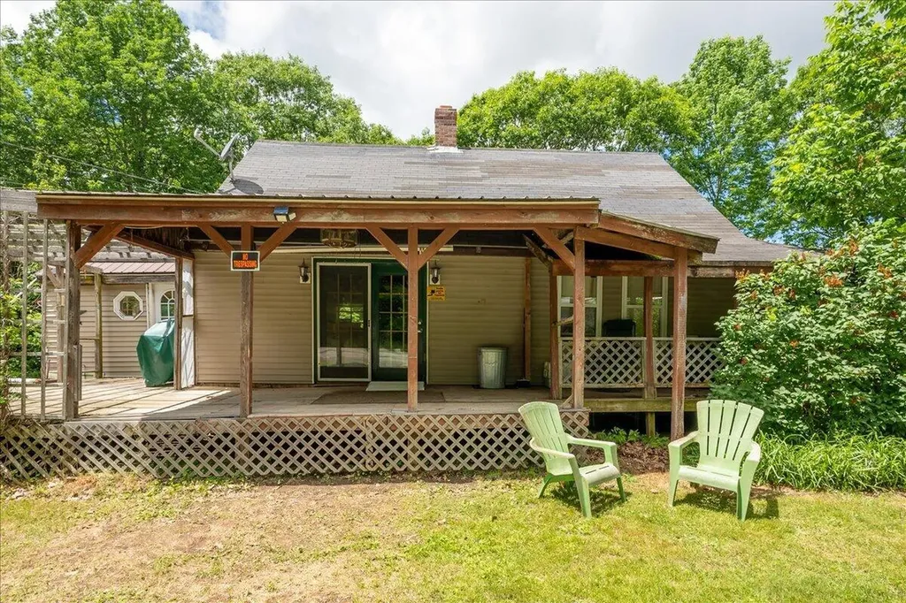 302 Mountain Road Washington ME 04574