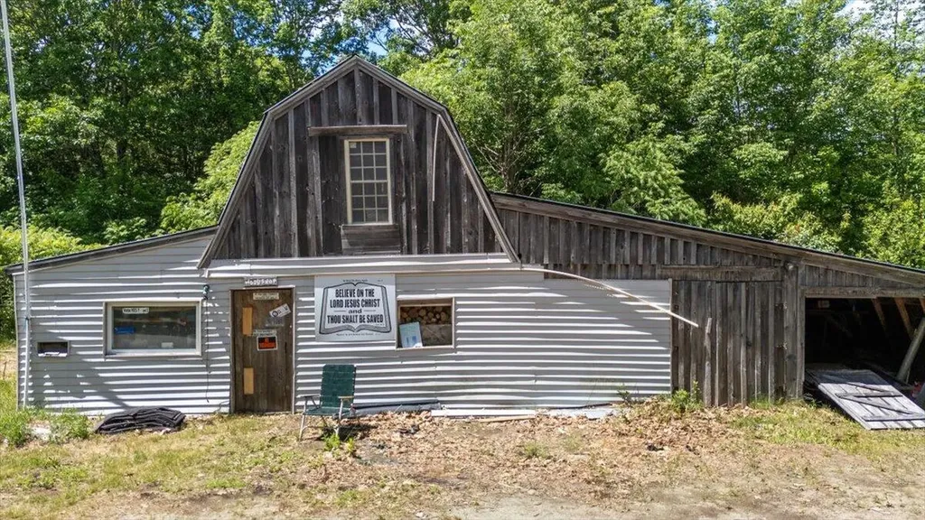 302 Mountain Road Washington ME 04574