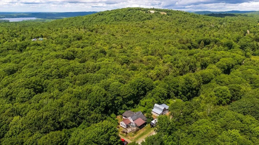 302 Mountain Road Washington ME 04574