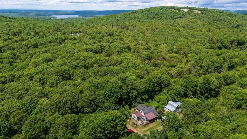 302 Mountain Road Washington ME 04574