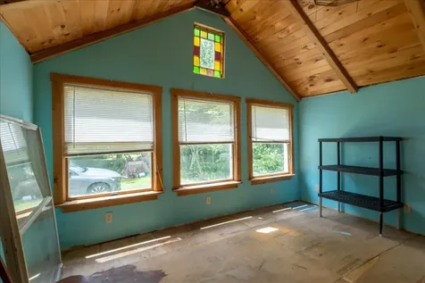 302 Mountain Road Washington ME 04574