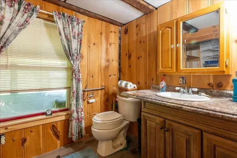 302 Mountain Road Washington ME 04574