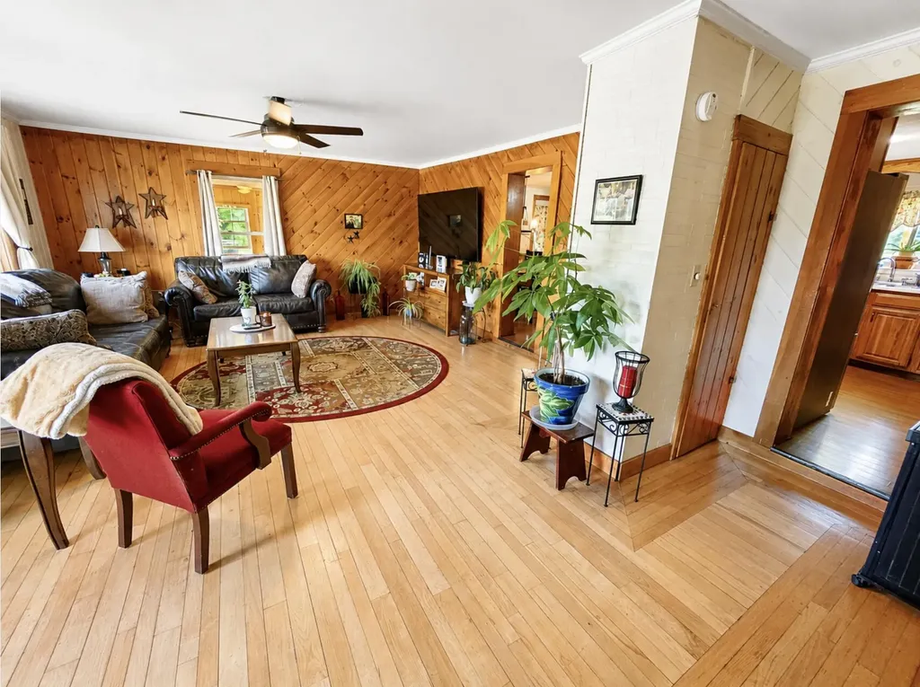 1010 Oakland Road Belgrade ME 04917