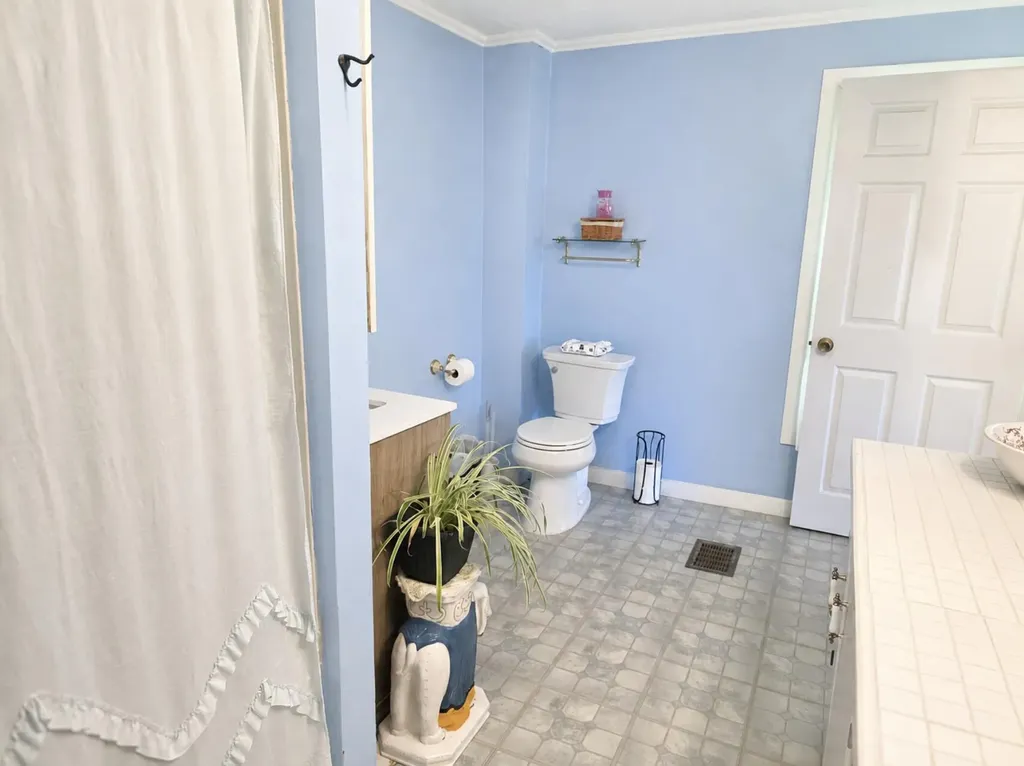 1010 Oakland Road Belgrade ME 04917