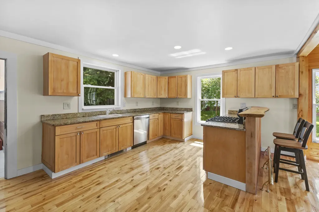 25 Bridge Street Milbridge ME 04658