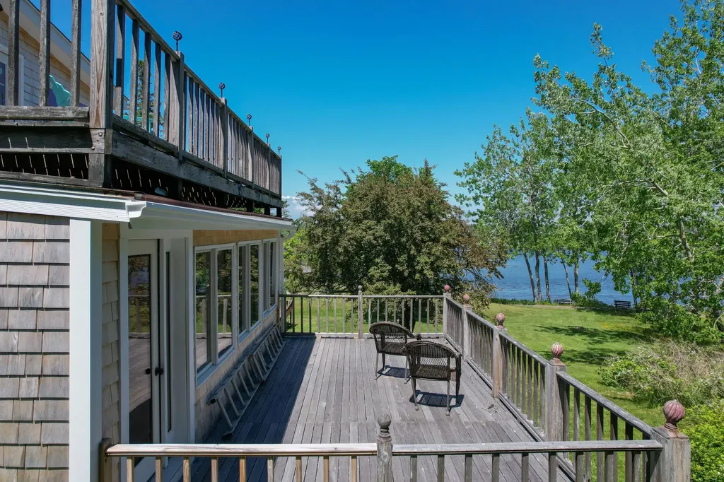 25 Bridge Street Milbridge ME 04658