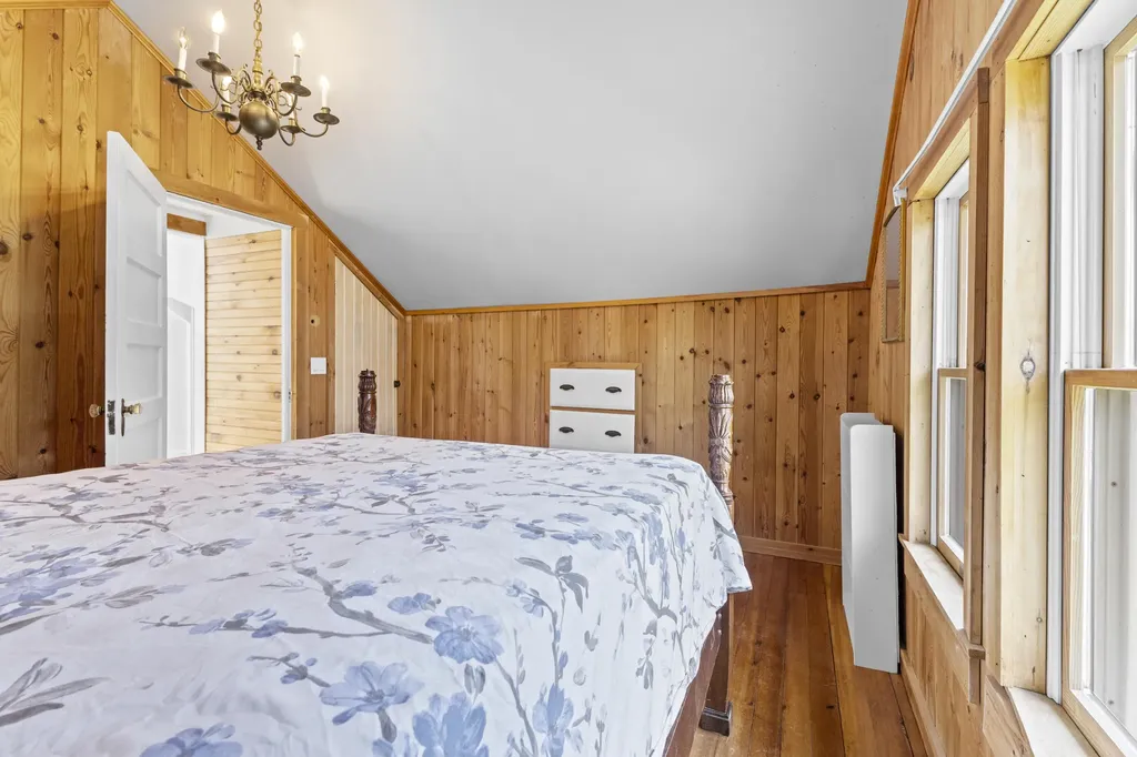 25 Bridge Street Milbridge ME 04658