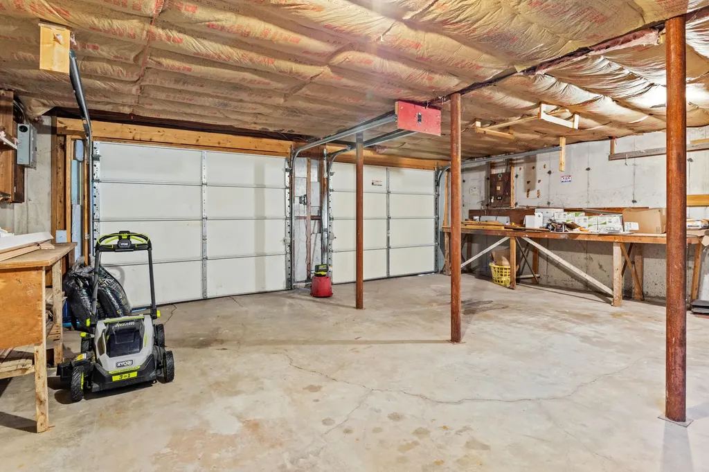 25 Bridge Street Milbridge ME 04658