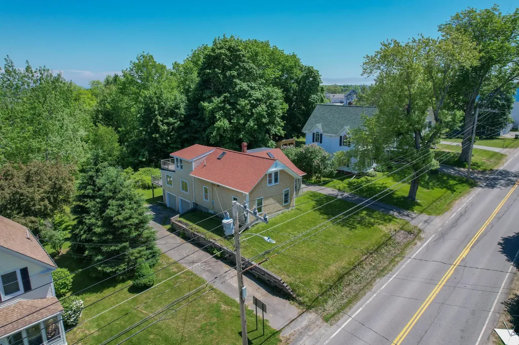 25 Bridge Street Milbridge ME 04658