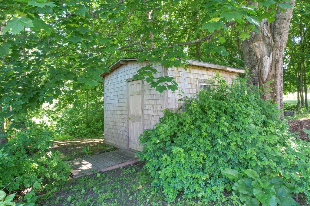 25 Bridge Street Milbridge ME 04658