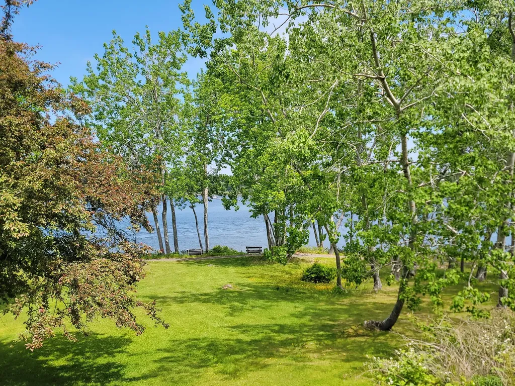 25 Bridge Street Milbridge ME 04658