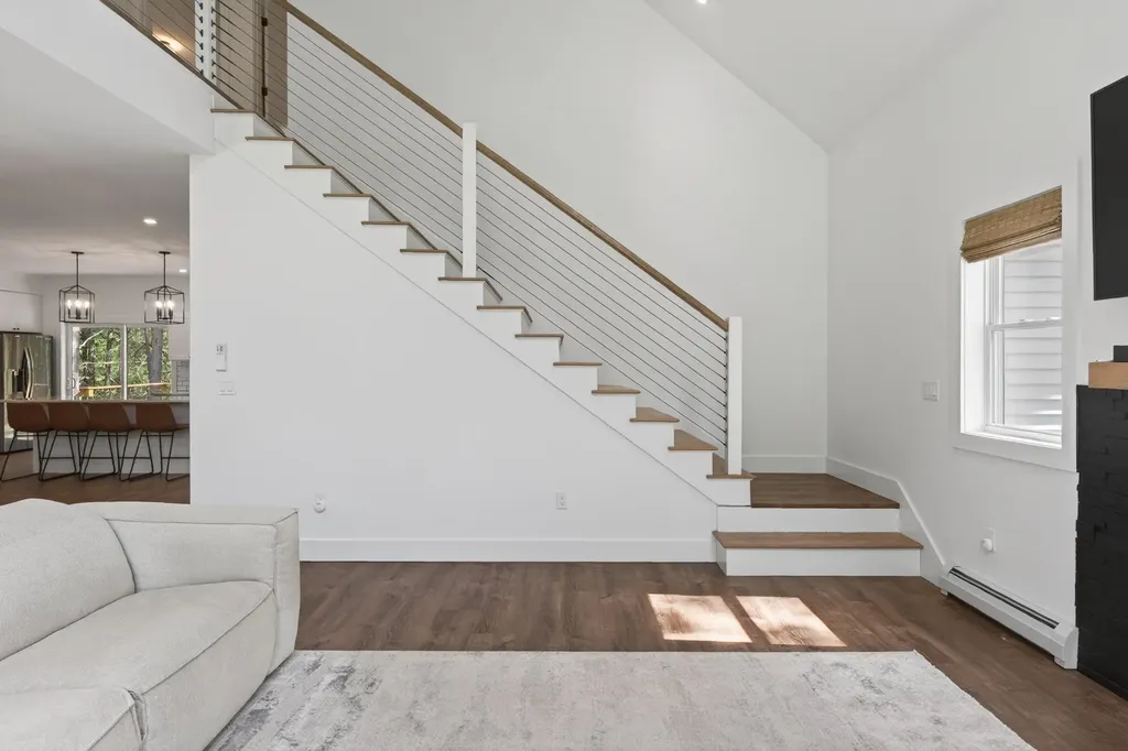 4 Red Oak Drive Falmouth ME 04105