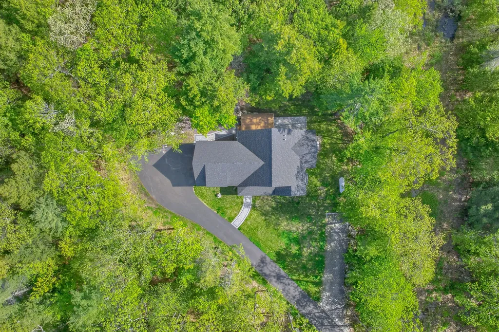 4 Red Oak Drive Falmouth ME 04105