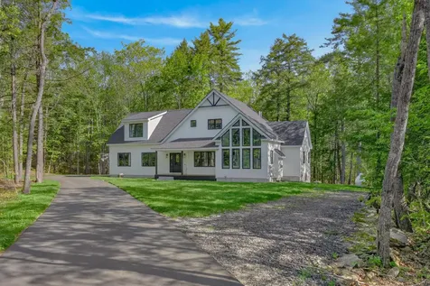 4 Red Oak Drive Falmouth ME 04105